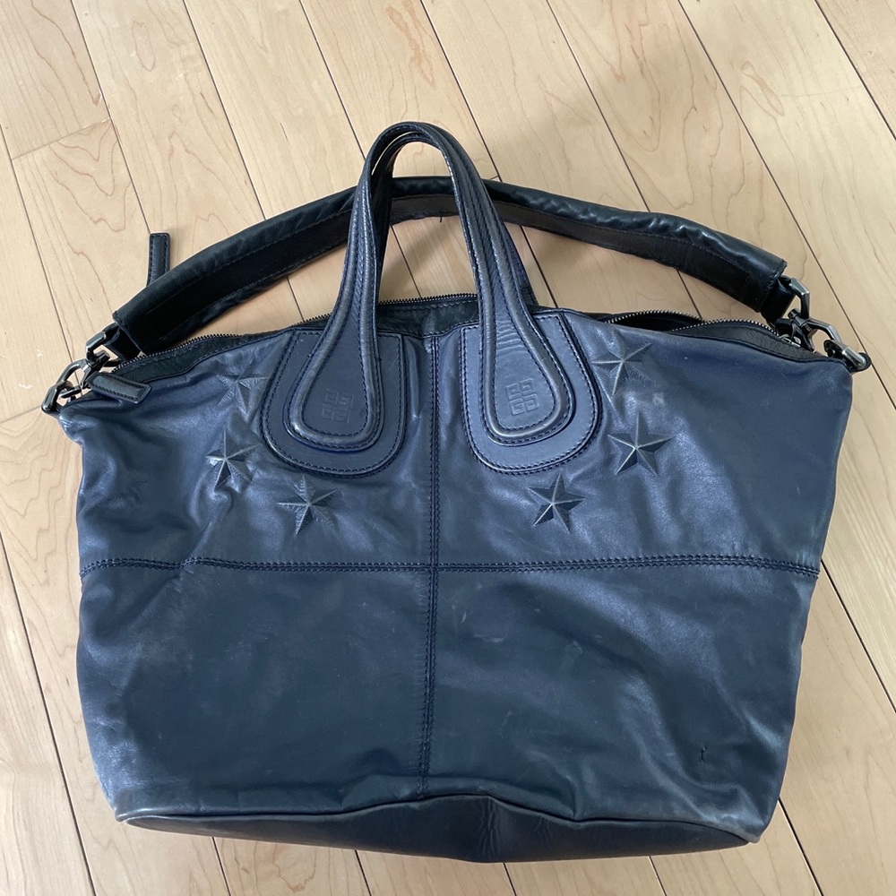 Navy blue and black nightingale used can ship asap fits laptop mac book!